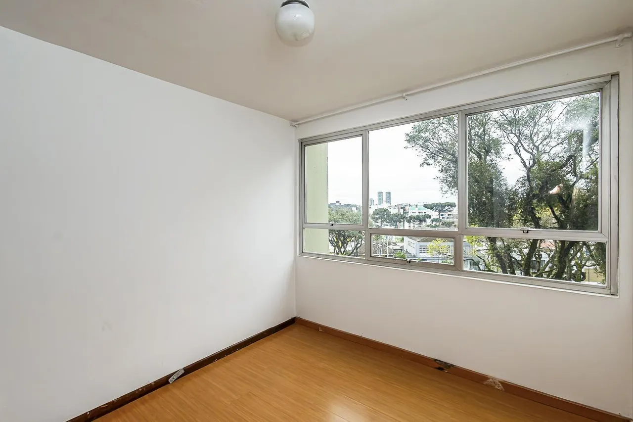 Apartamento com cozinha fechada, 3 quartos e 2 banheiros — photo 11