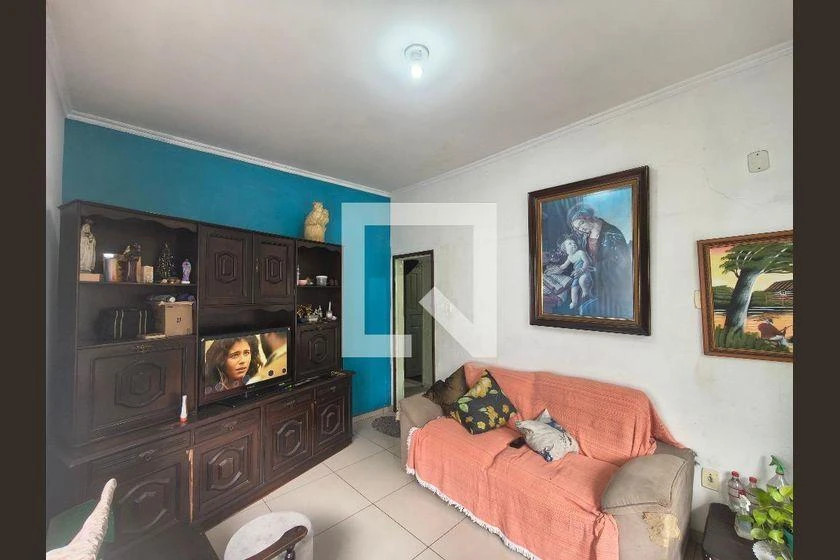 Casa mobiliada com 3 quartos, 1 suíte e 485 m²