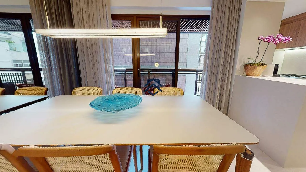 Furnished apartment with 2 bedrooms and a balcony — photo 25