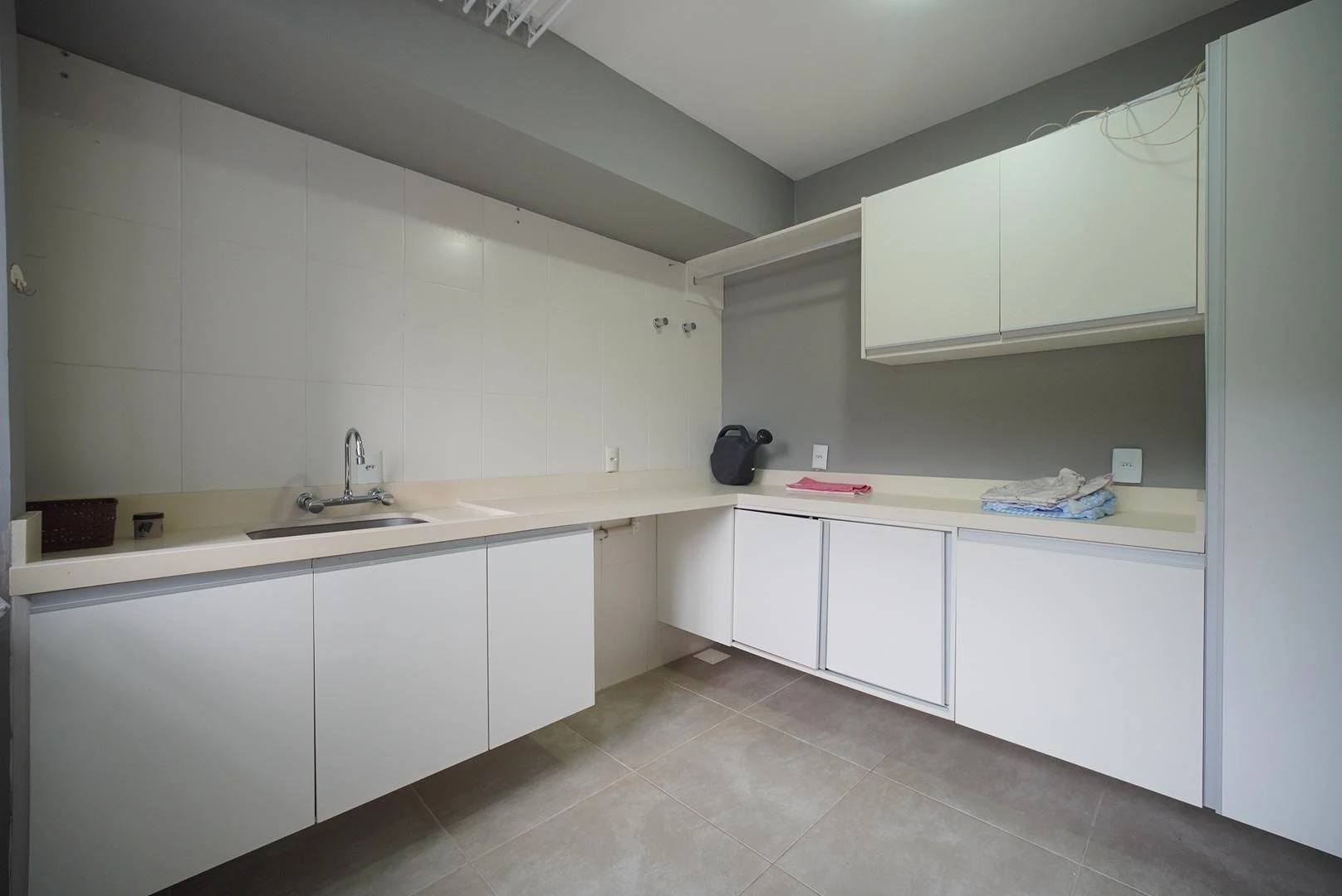 4-bedroom house with a mountain view in Florianópolis — photo 41