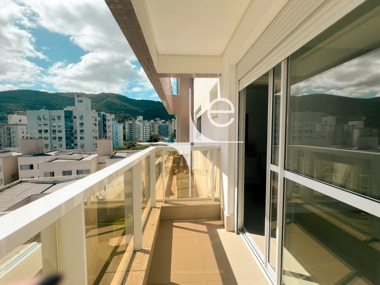 76 m² apartment with 2 bedrooms and a built-in balcony grill — photo 28