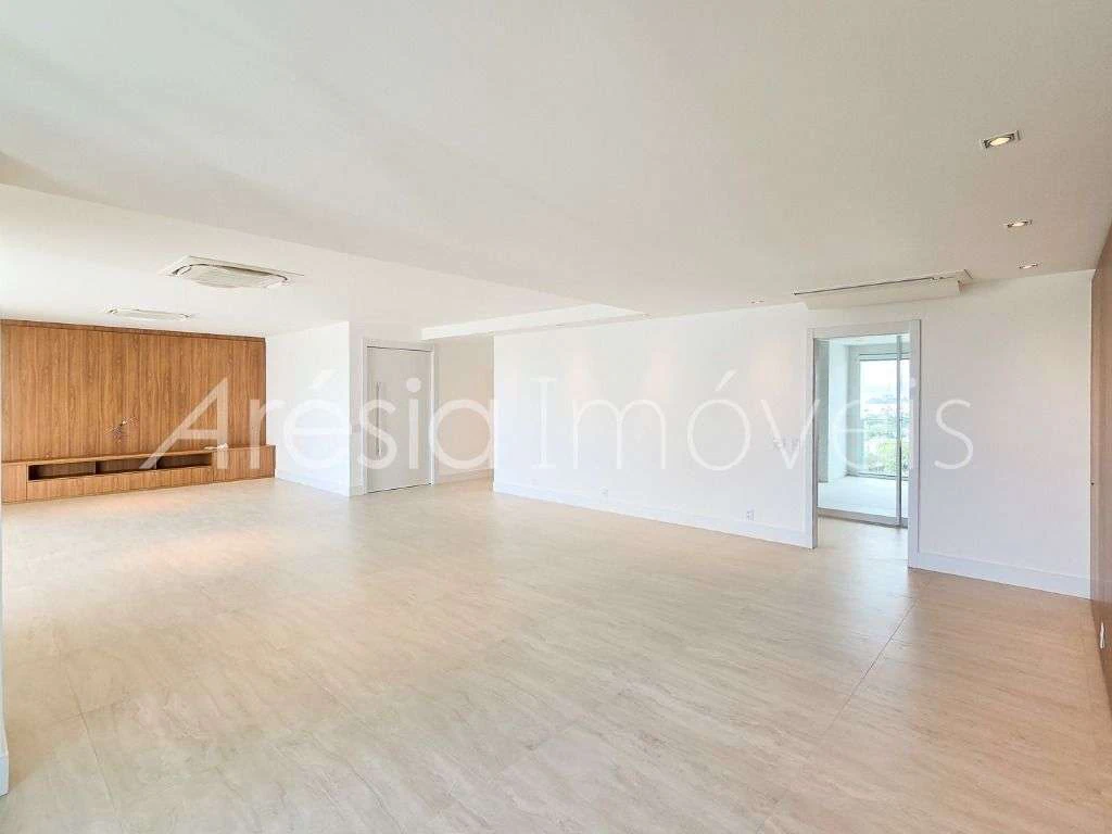 Apartamento de 267 m² com 3 suítes e piscina privativa — photo 3