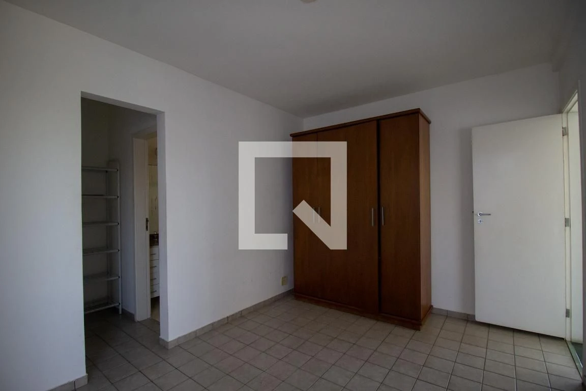 3-bedroom apartment with balcony and 2 parking spots — photo 21