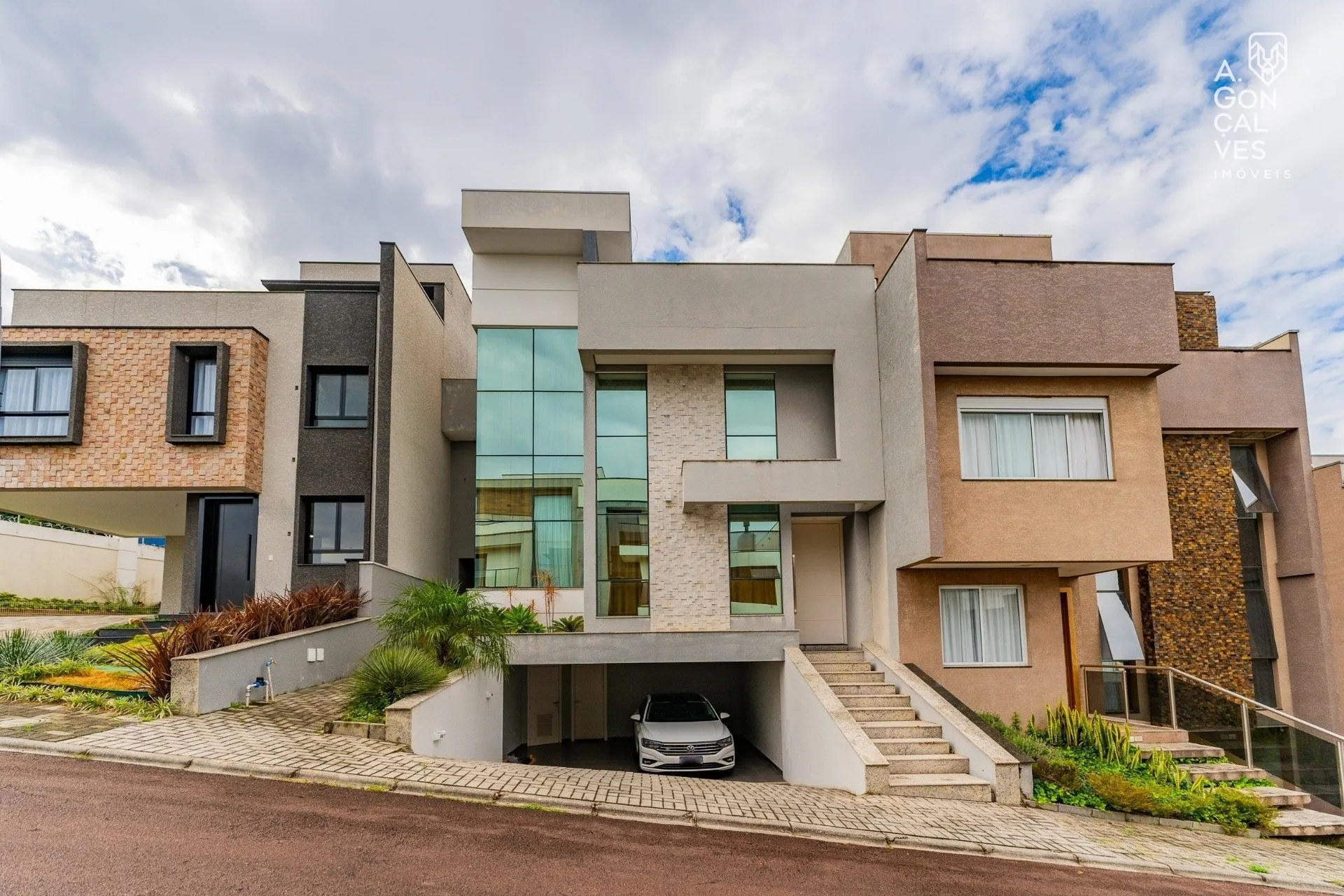 Furnished house with 3 bedrooms and 4 bathrooms — photo 35