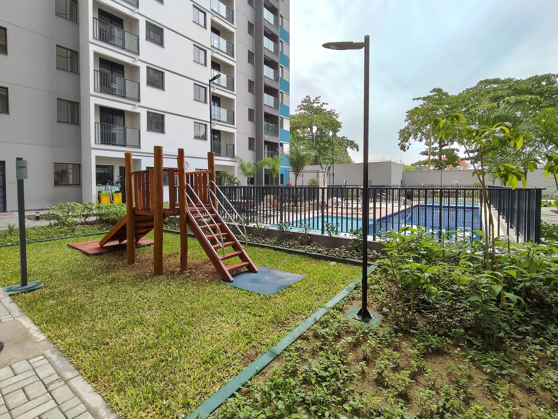 Apartment, 38 m², with a glass-enclosed balcony — photo 14