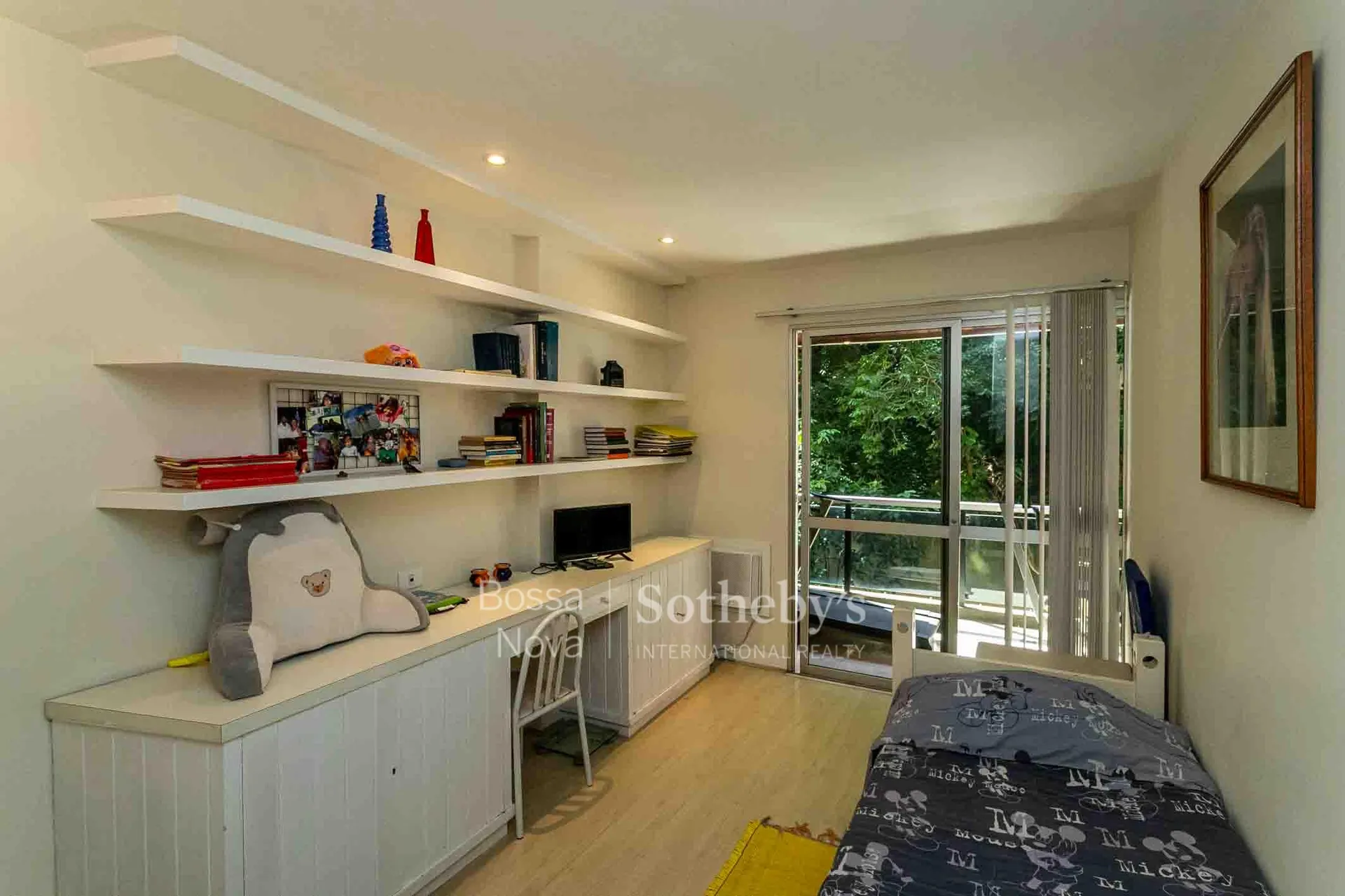 Apartamento mobiliado de 3 quartos com vista para a água — photo 10