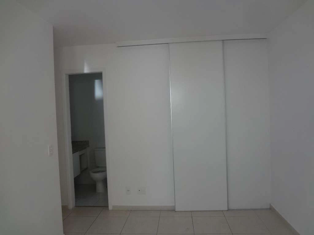 101 m² apartment with 3 bedrooms, suite and 2 parking spots — photo 3