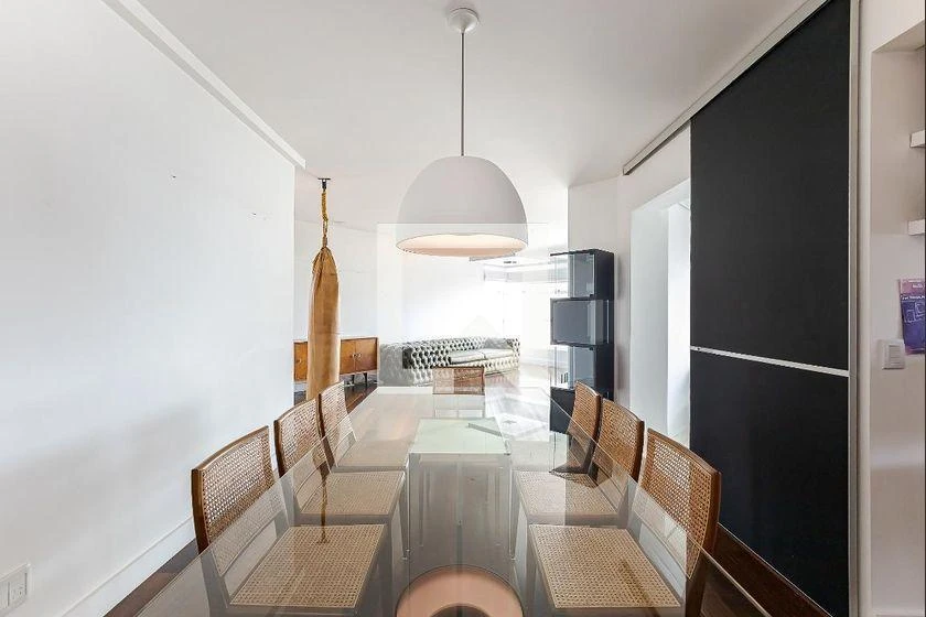 Furnished apartment with 3 en-suite bedrooms and 211 m² — photo 23
