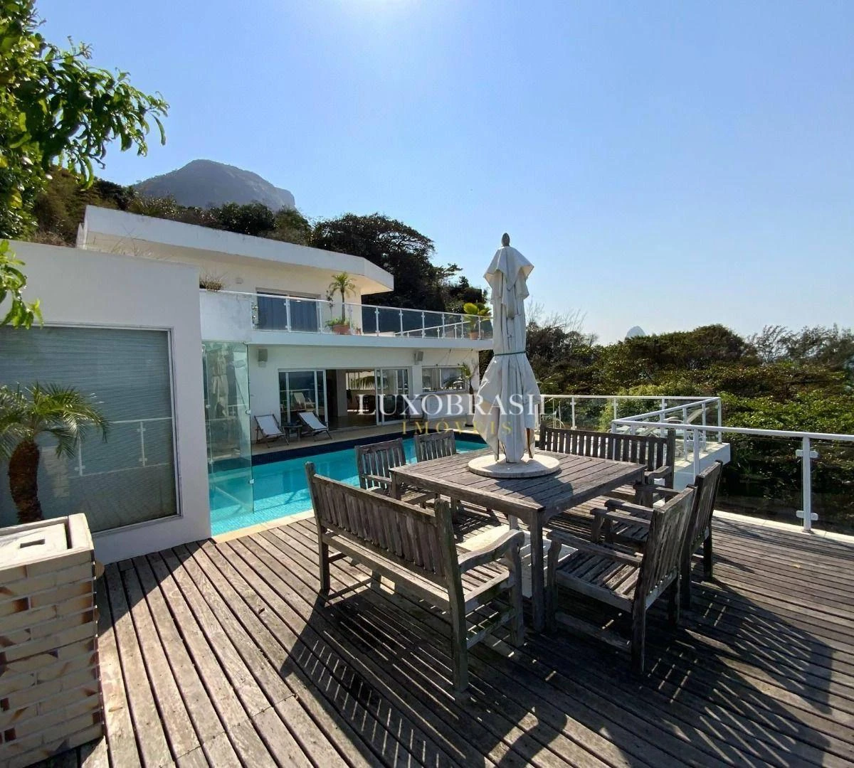 Apartment with 4 suites and access to shared pool — photo 10