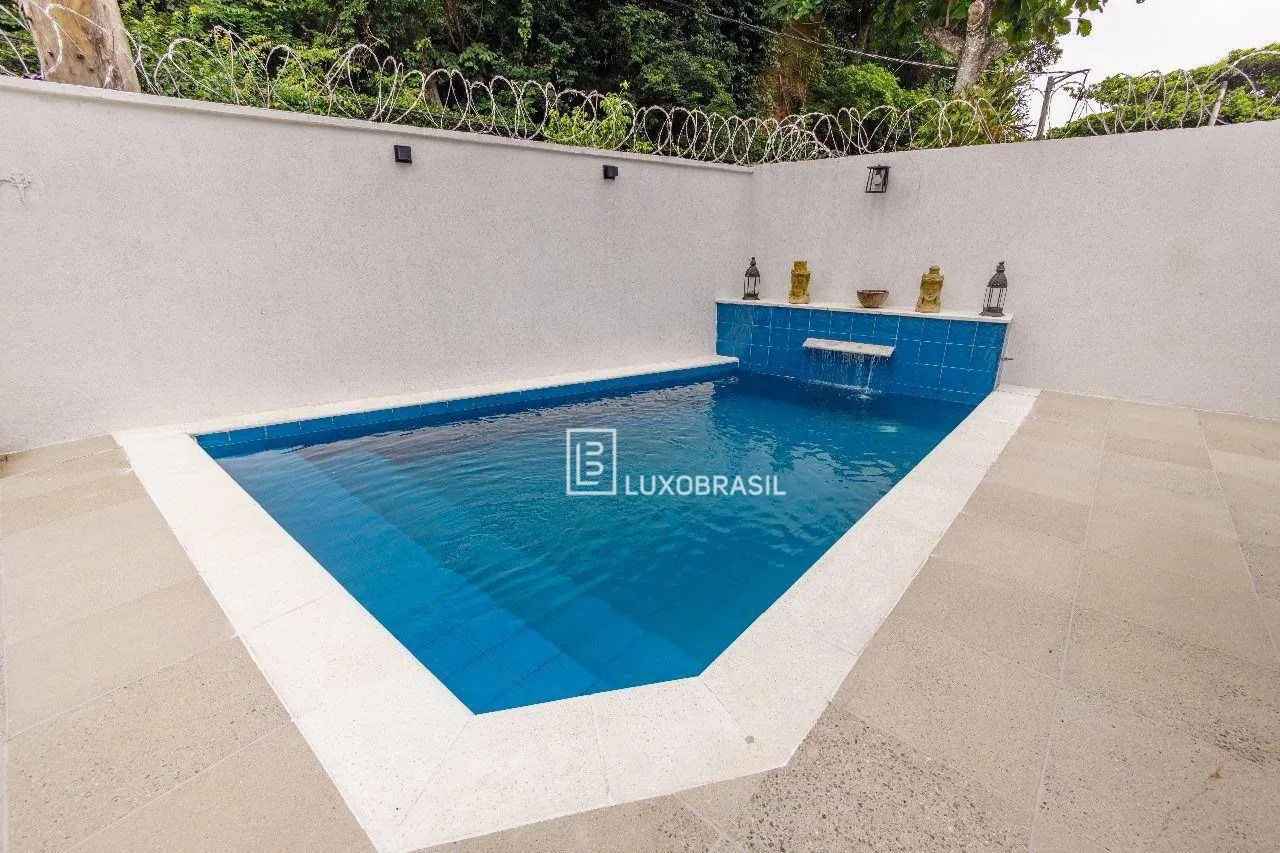 Triplex house with 4 bedrooms and 5 bathrooms with balcony — photo 10