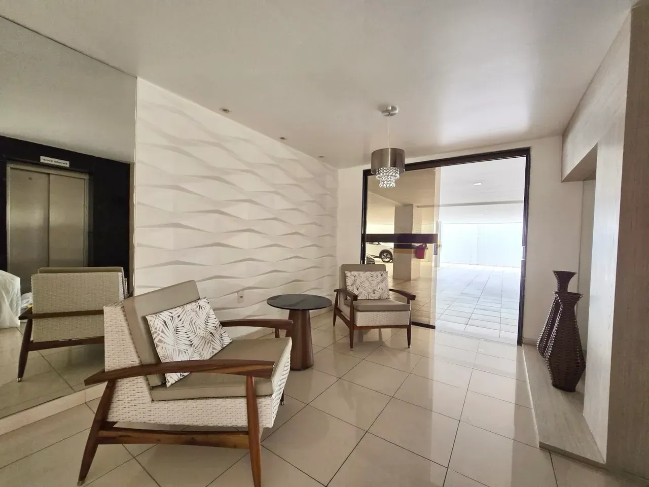 Apartment on the 11th floor with a home office — photo 19