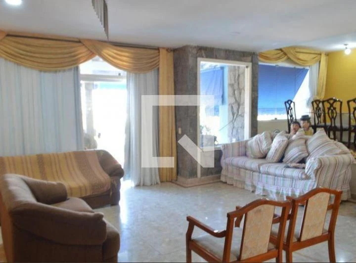 House with enclosed balcony, 6 bedrooms and 478 m² — photo 5