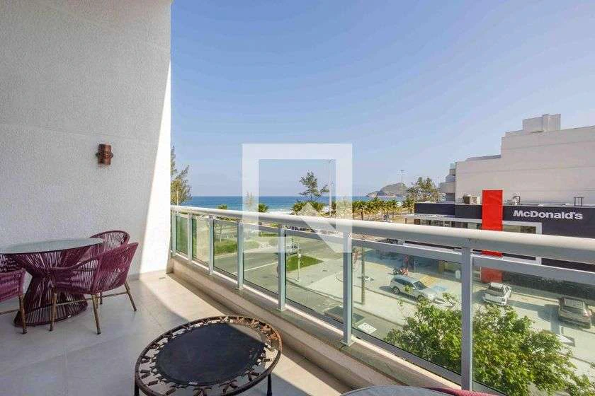 Furnished 73 m² apartment with 2 en-suite bedrooms — photo 9