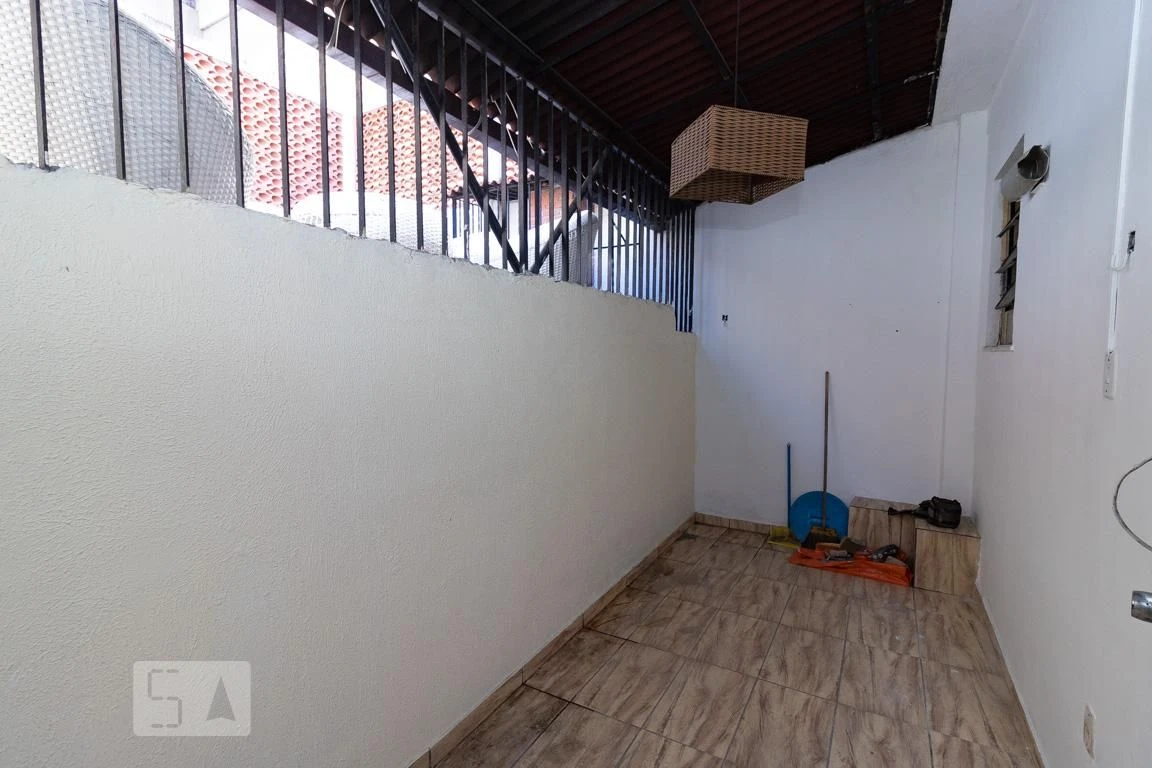 4-bedroom house with closed kitchen, 3 baths and parking — photo 34