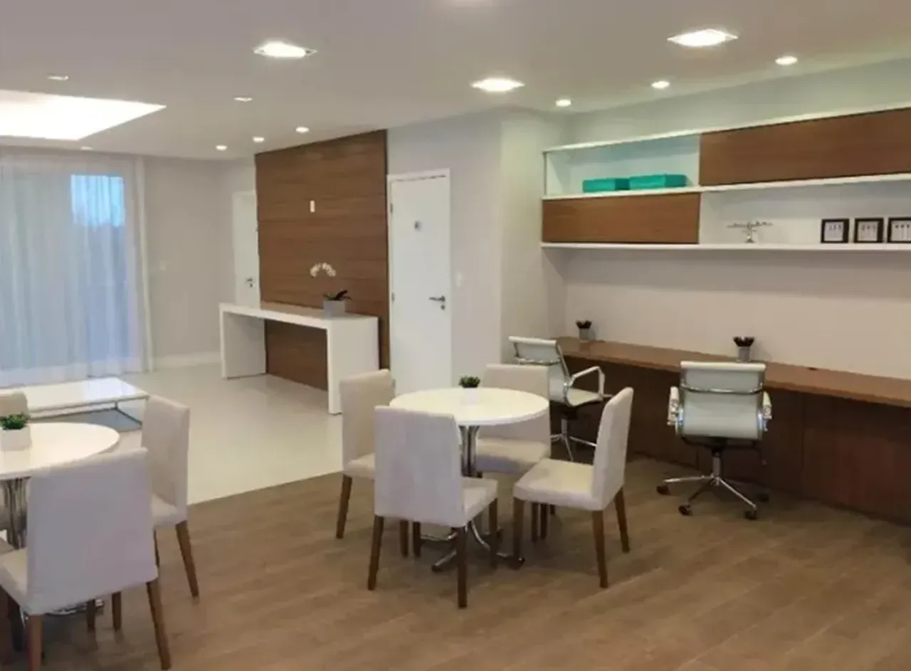 Vista a la montaña y 2 dormitorios: departamento de 82 m² — photo 30