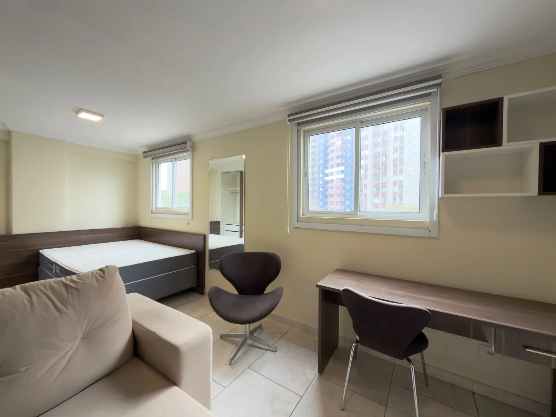 32 m² apartment with a home office and a washing machine — photo 3