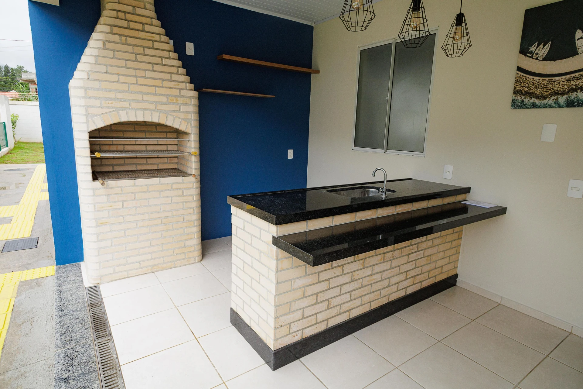 Apartment for rent with 2 bedrooms and a condo pool — photo 22