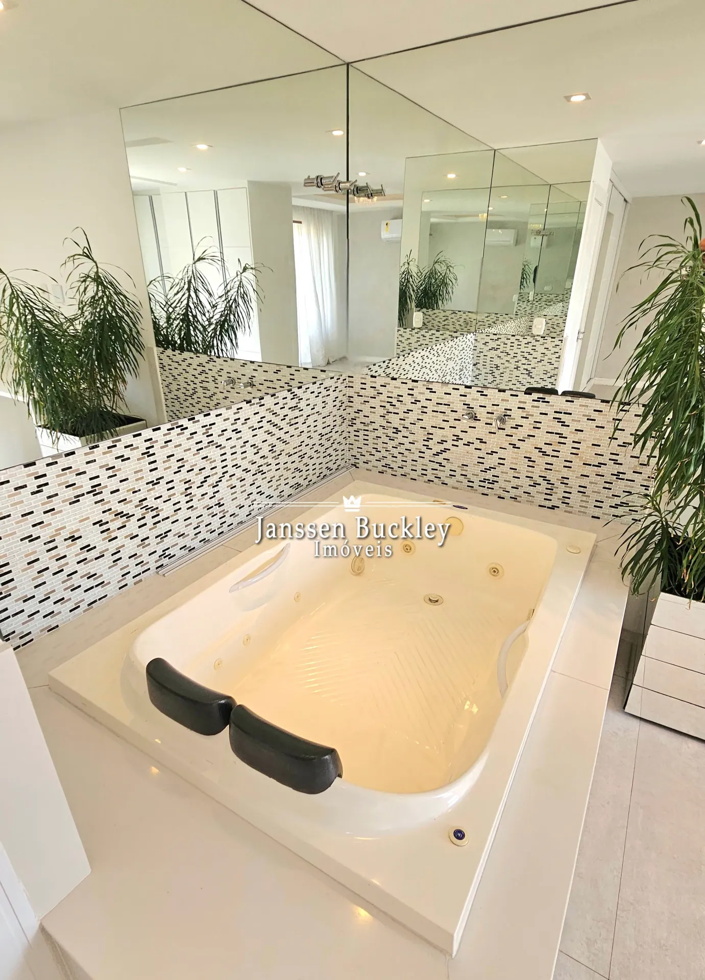 Casa com 3 quartos e cozinha integrada a gás — photo 44