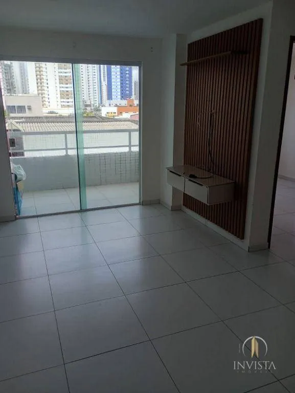 1-bedroom apartment with balcony and open-plan kitchen — photo 7