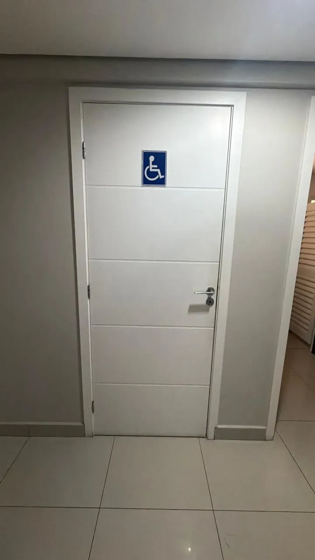 Walk-in closet in a 3-bedroom apartment, 76 m² — photo 52