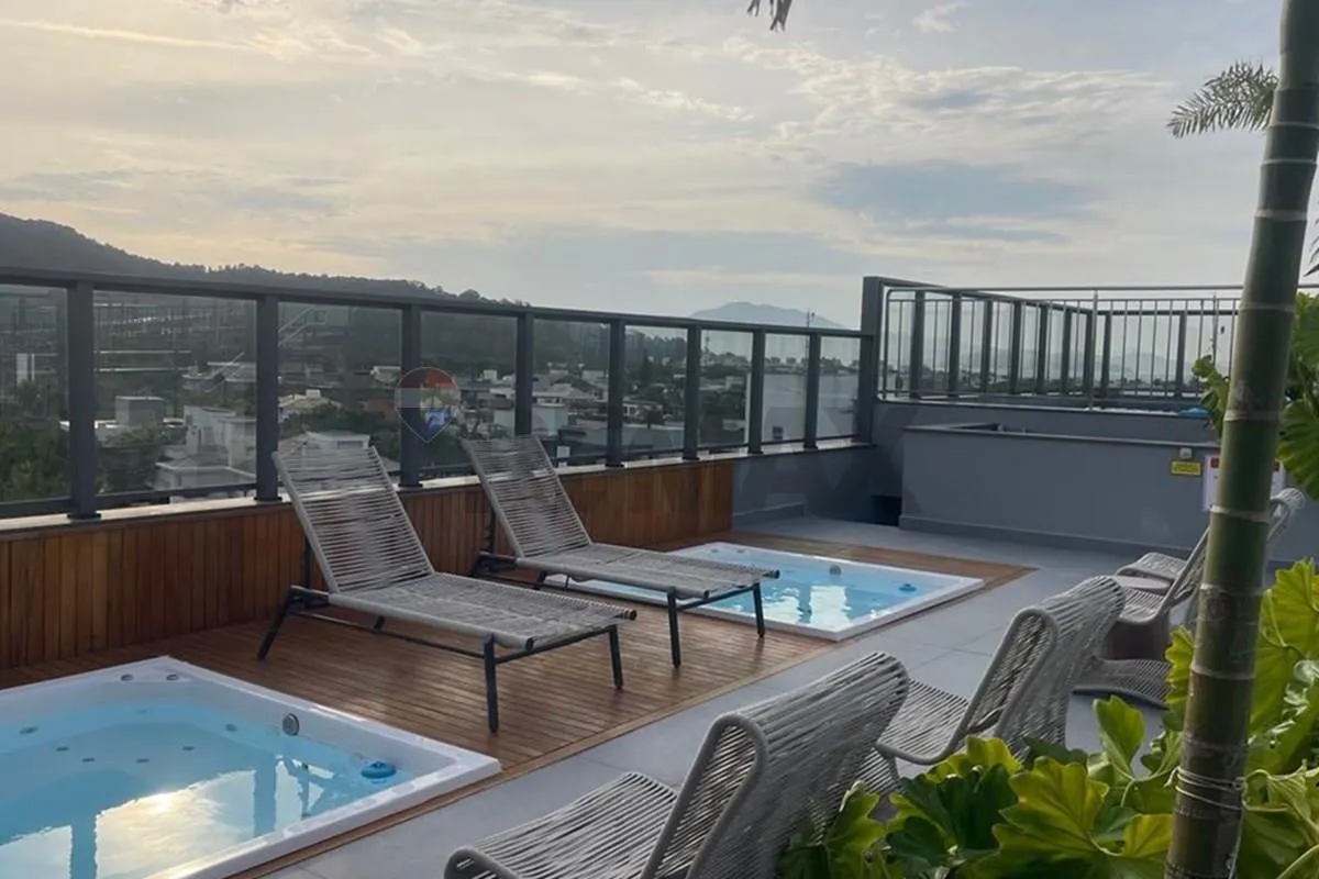 4 quartos e janelas do piso ao teto: apartamento de 235 m² — photo 9