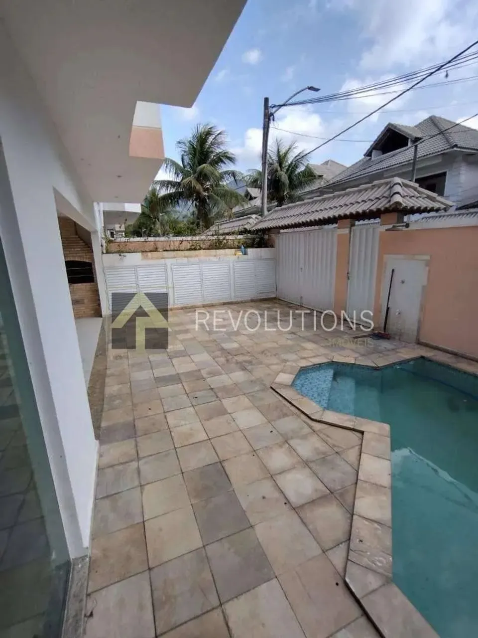 4-bedroom house with 5 bathrooms and 4 parking spaces — photo 11