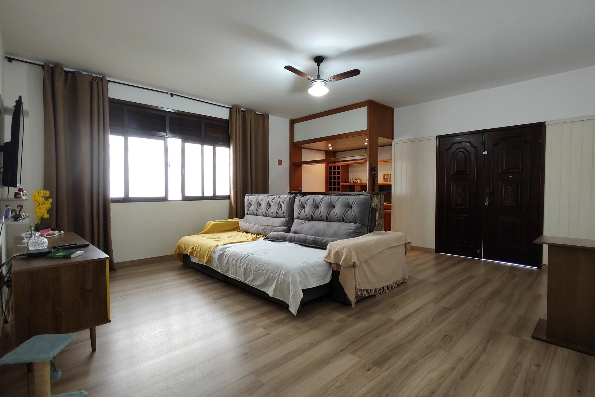 Jacuzzi y 3 dormitorios: casa de 742 m² — photo 35