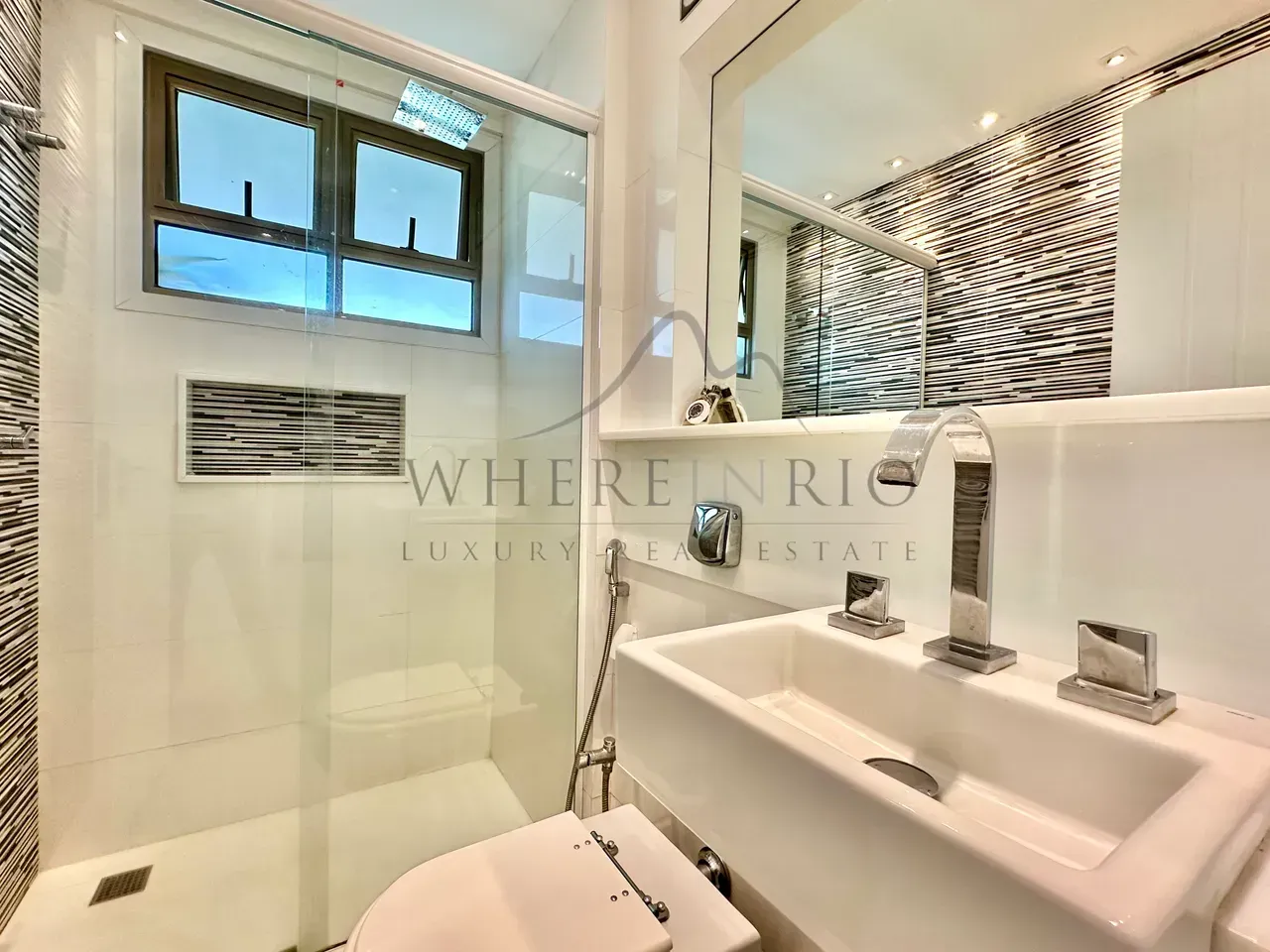 3-bedroom penthouse with 3 bathrooms — photo 24