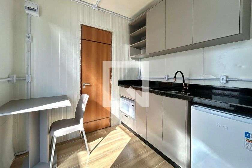 Casa para aluguel de 1 quarto com 15 m² e 1 banheiro — photo 6