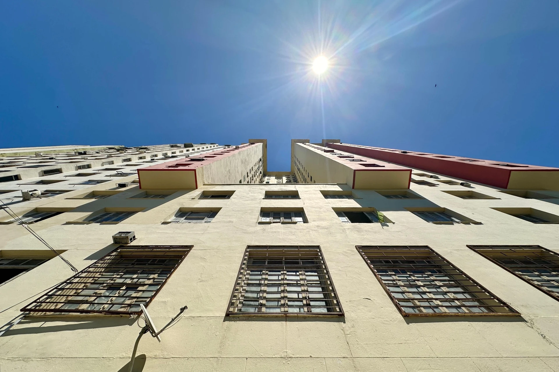 Мебльована квартира з 2 спальнями і заскленим балконом — photo 27