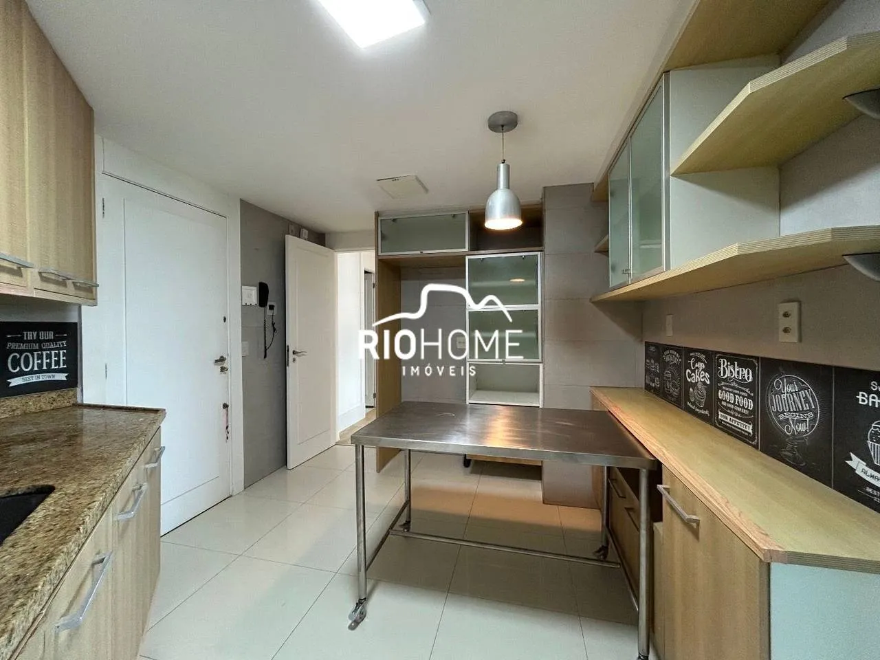 Apartment, 174 m², with a glass-enclosed balcony — photo 34