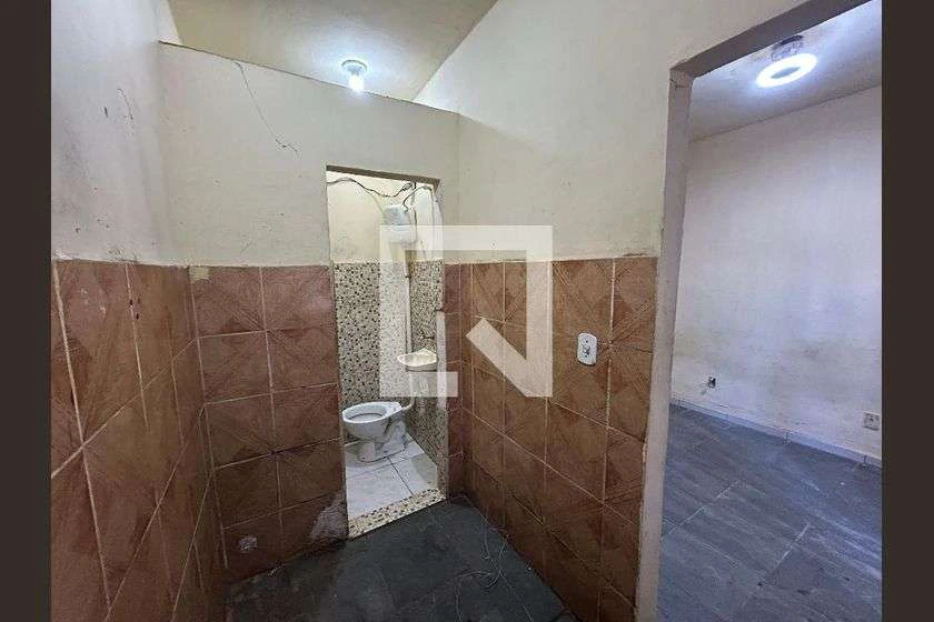 26 m² studio with a separate, closed-off kitchen — photo 13