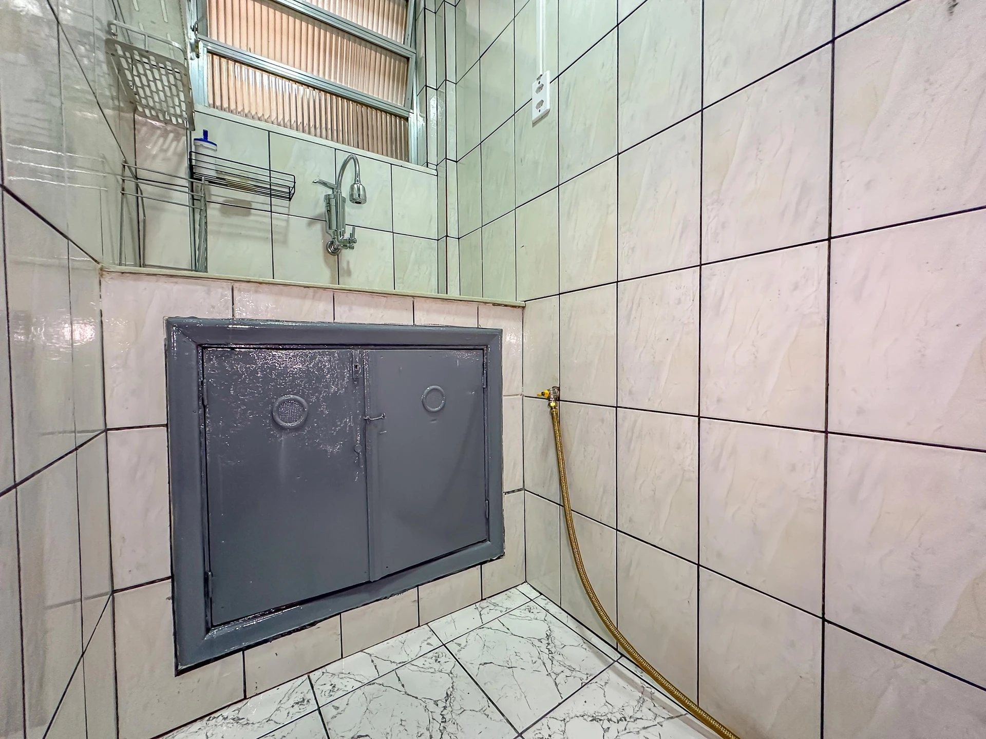 Studio, 34 m², com piso de madeira ou laminado — photo 9