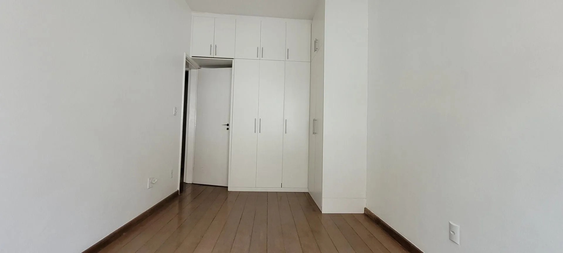 Квартира 96 м² з 2 спальнями та балконом — photo 9