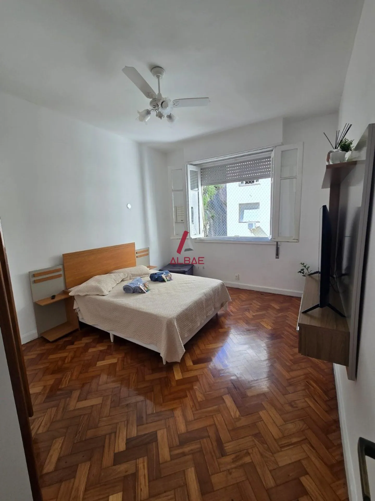 2-bedroom apartment with balcony and a full set of 3 baths — photo 22