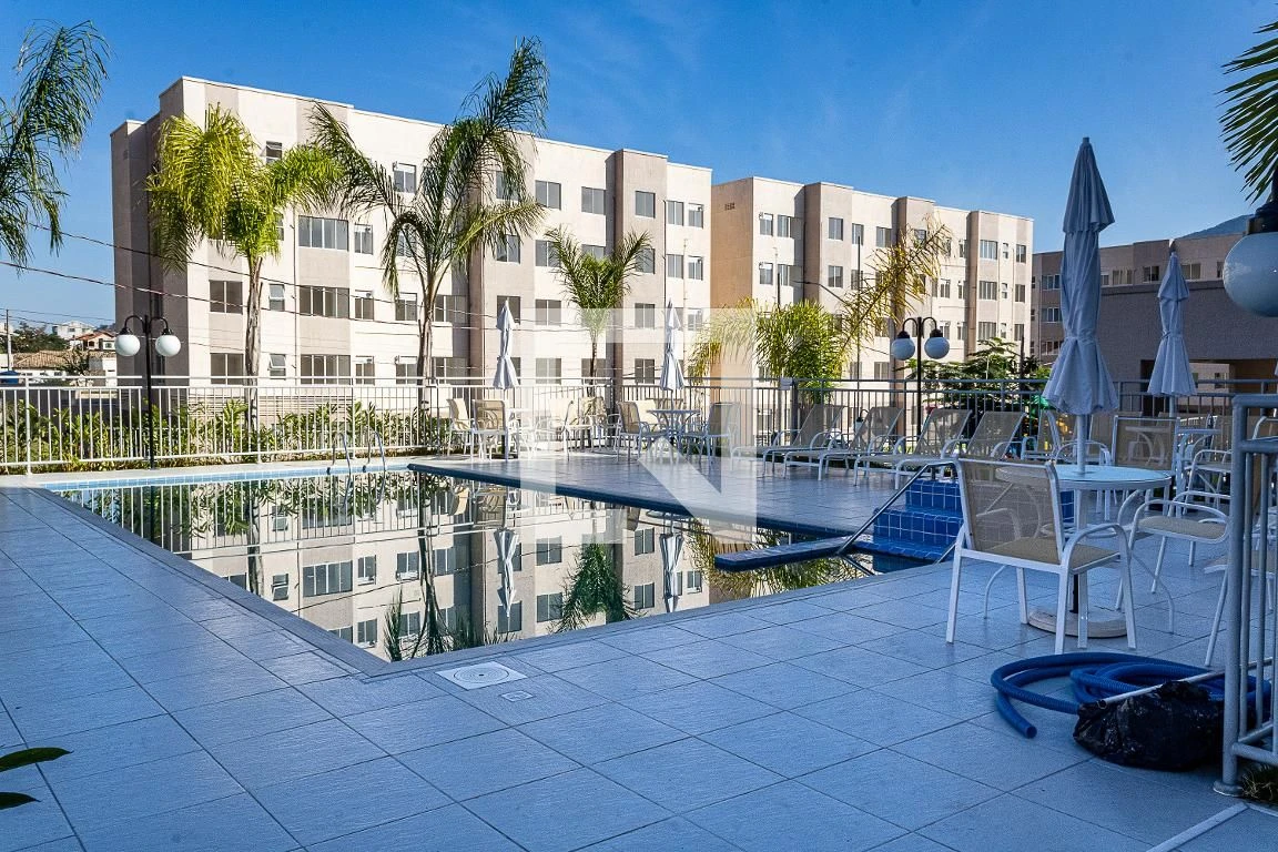 Unfurnished 2-bedroom apartment with an open-air pool — photo 14