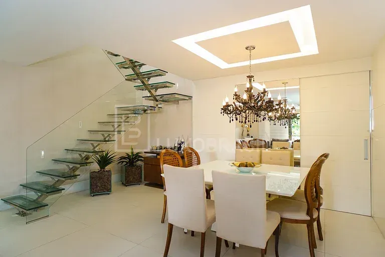 Apartamento amueblado de 360 m² con 4 suites y 6 baños — photo 2