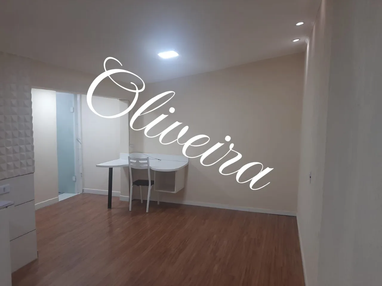 One-bedroom house with a walk-in closet — photo 7