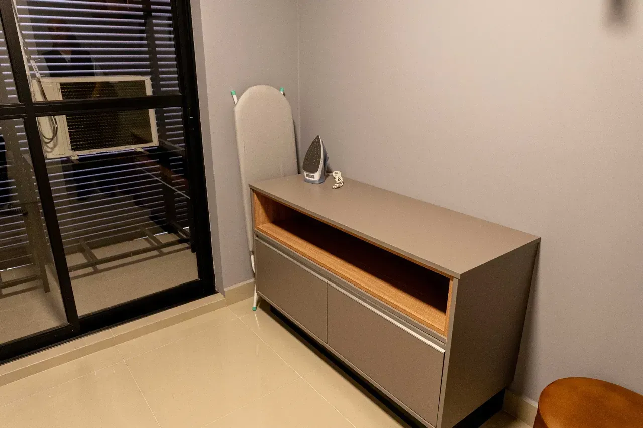 Furnished 1-bedroom apartment with no parking space — photo 4