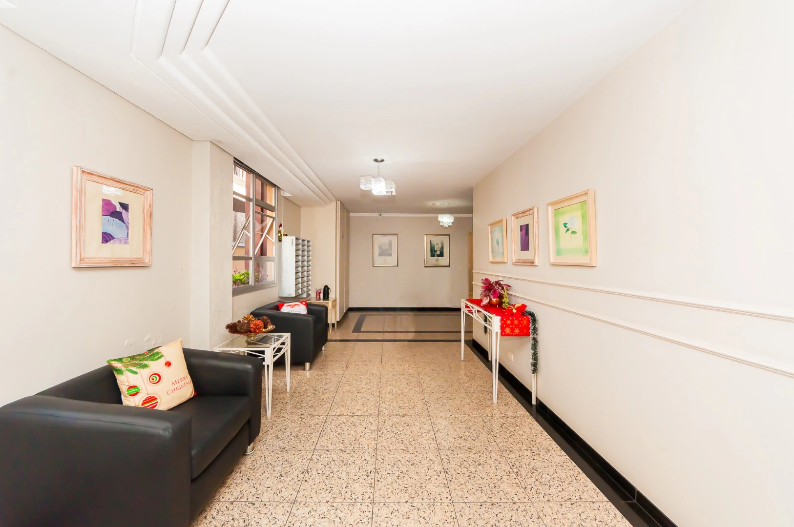 3-bedroom apartment with a home office in Curitiba — photo 18