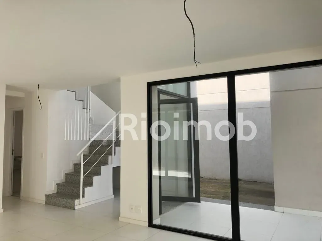 Duplex house with 3 suites and 5 bathrooms, 366 m² — photo 10