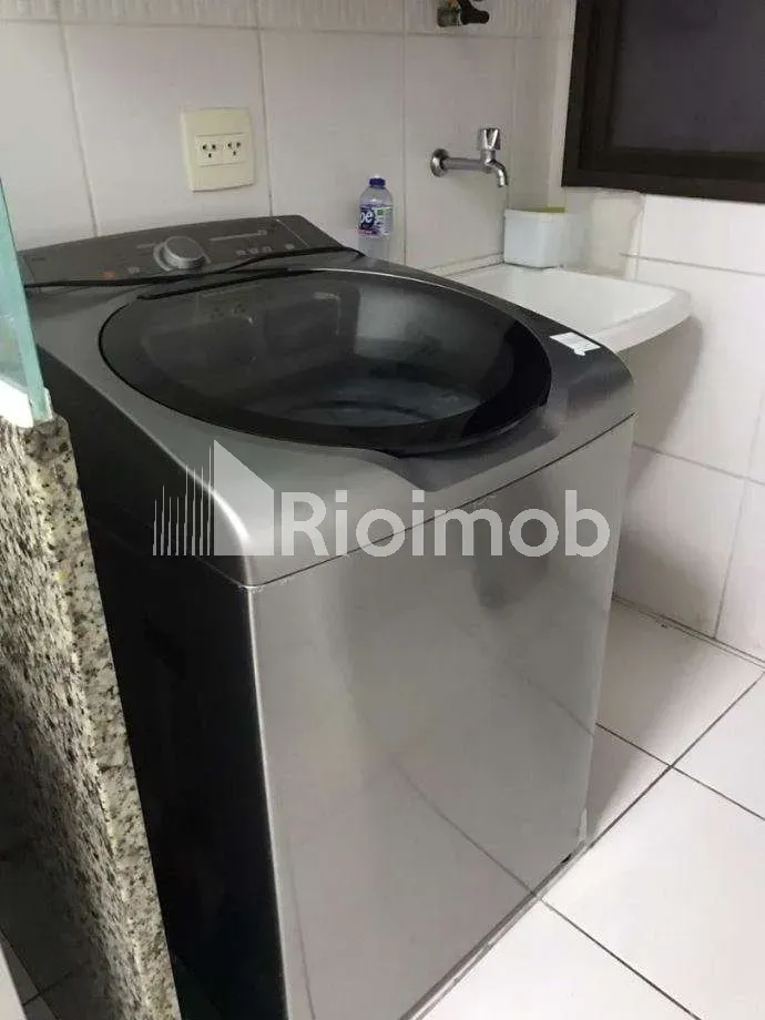 3-bedroom apartment with a washing machine in Rio de Janeiro — photo 34