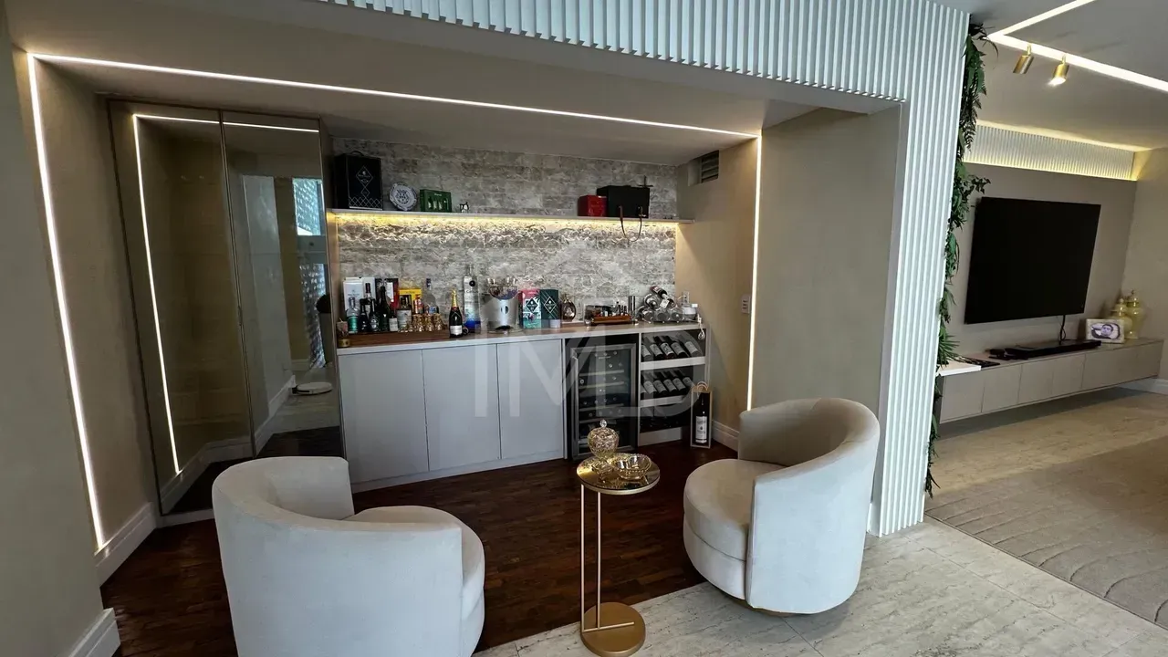 Furnished house with 4 bedrooms and 5 baths, 400 m² — photo 10