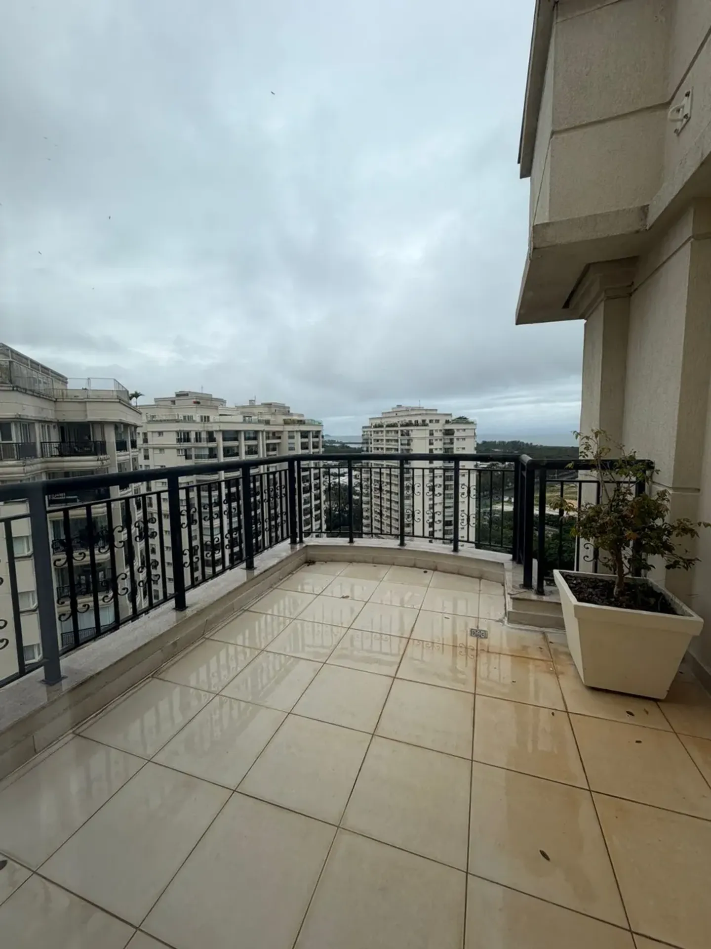 Duplex de 300 m² com 5 quartos e 5 banheiros — photo 29