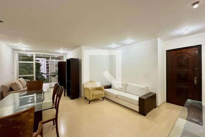 Furnished 110 m² apartment with balcony and 2 bedrooms