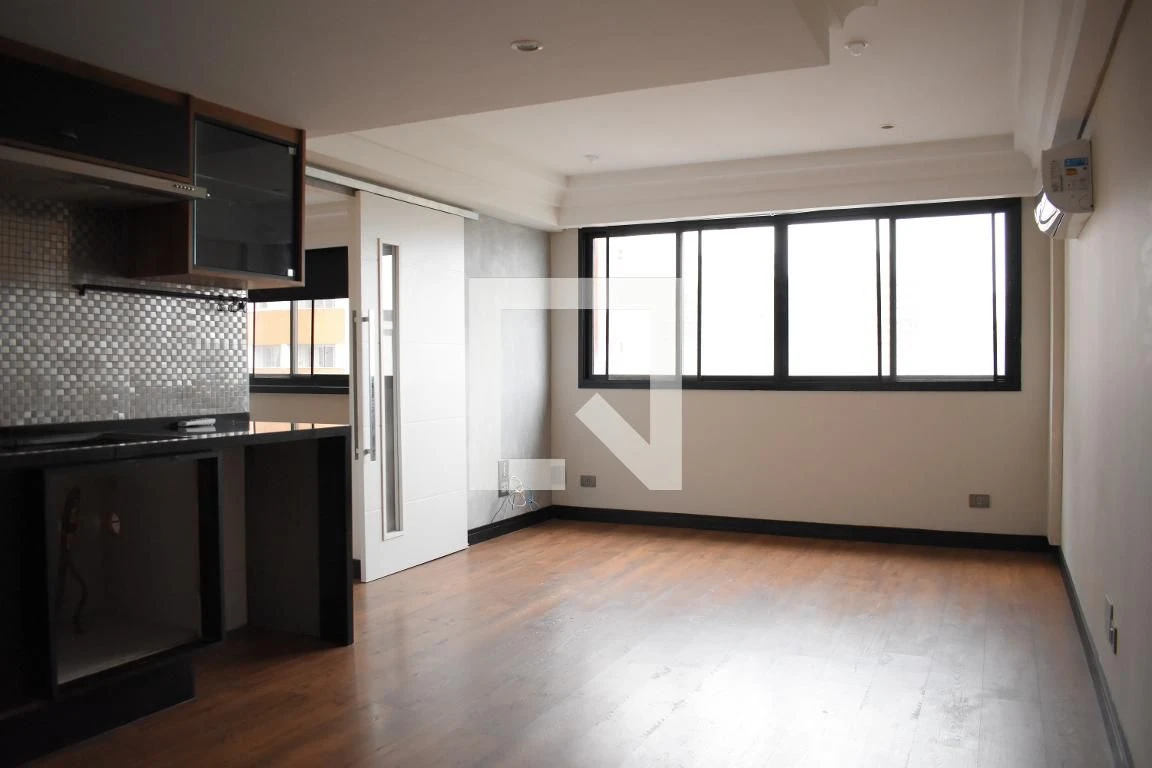 1-bedroom apartment with open-plan kitchen and pool — photo 7