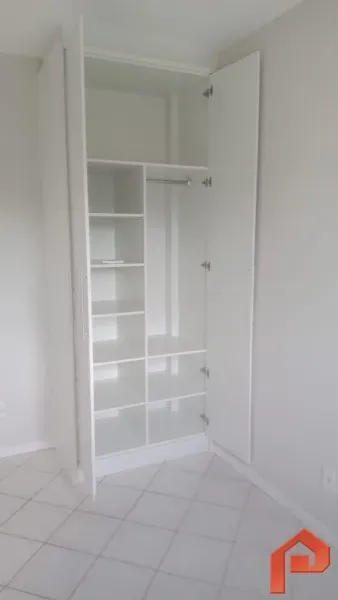Apartamento de 90 m² con 2 dormitorios y ducha de vidrio — photo 14