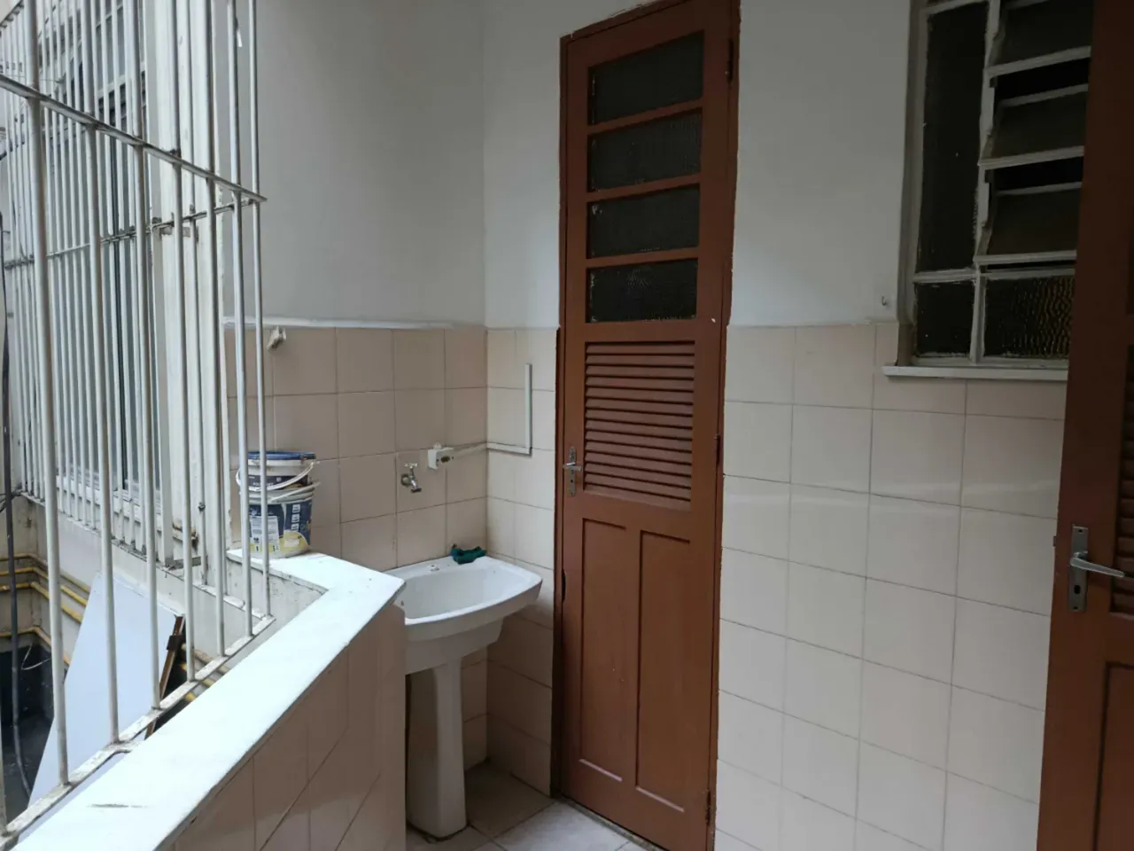 Apartamento de 3 quartos com cozinha separada e 85 m² — photo 22