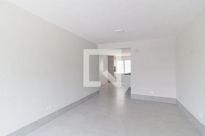 Unfurnished apartment with a private garden and 3 bedrooms — photo 4