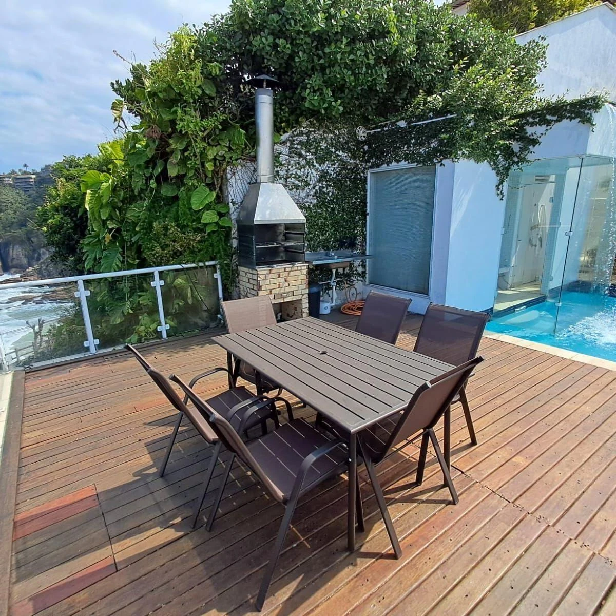 Furnished 4-bedroom house with 1450 m² and 4 parking — photo 14
